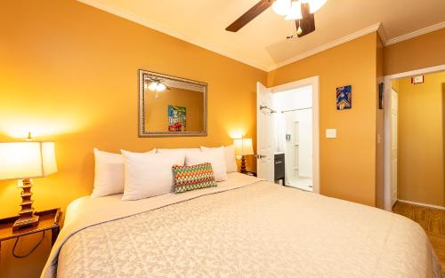 Katil atau katil-katil dalam bilik di Rose Lane Villas