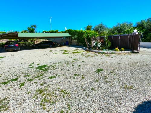 Κήπος έξω από το Villa Il Sole