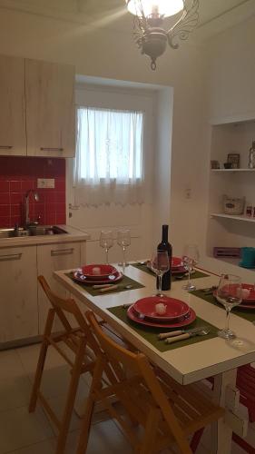 Η κουζίνα ή μικρή κουζίνα στο Gala Home Traditional house