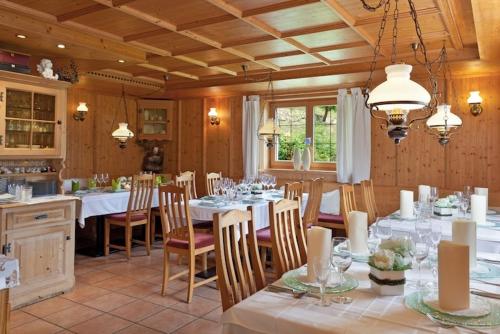 Restaurace v ubytování Hotel Gasthaus Schäfle