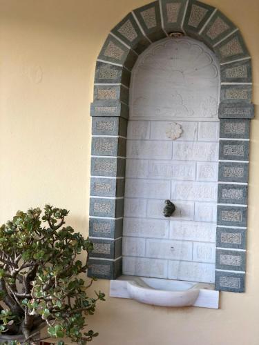 Ένα μπάνιο στο Villa Andros Époque