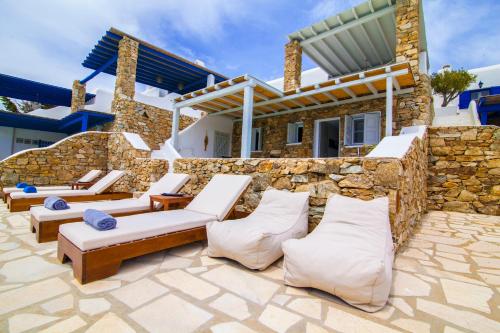 Χώρος καθιστικού στο Cavo Blue Villas
