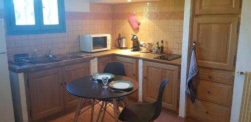 Η κουζίνα ή μικρή κουζίνα στο Grand studio