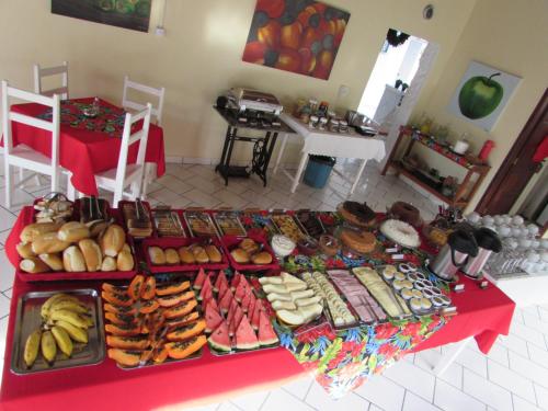 Makanan di atau berdekatan inn ini