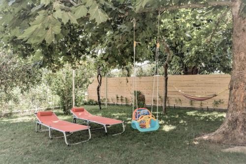 Κήπος έξω από το Villa Marilena with Jacuzzi