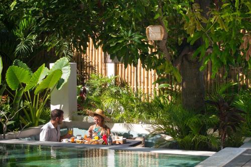 Гости The Mandana Villa Gili Air