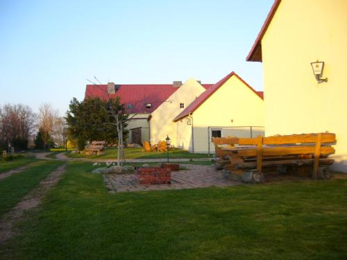 Κήπος έξω από το Ferienwohnung Nähe Dahme Flaeming-Skate