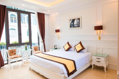 Ένα ή περισσότερα κρεβάτια σε δωμάτιο στο PARADISE HOTEL