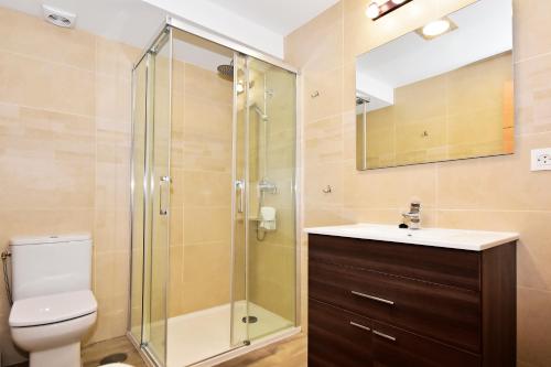 Koupelna v ubytování GR LUXURY APARTMENT FIRST LINE BEACH
