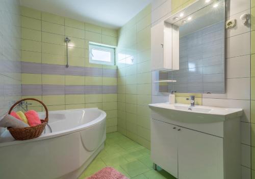Bilik mandi di Home Idassa