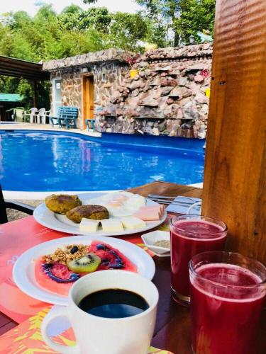 Bazén v ubytování Hostería Arasari nebo v jeho okolí