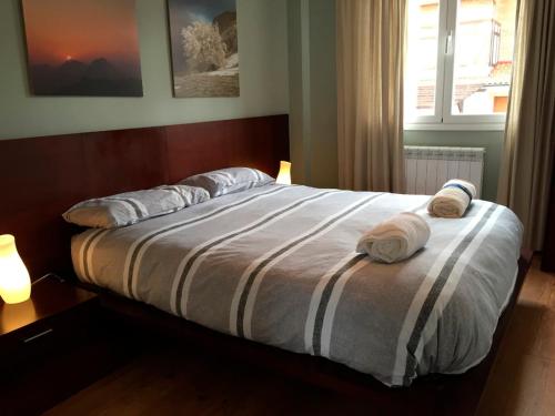 Cama o camas de una habitación en Chalet Golf & Wine La Rioja-Cirueña