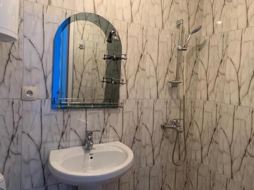 Gallery image of Jintcharadze Inn in Makhinjauri