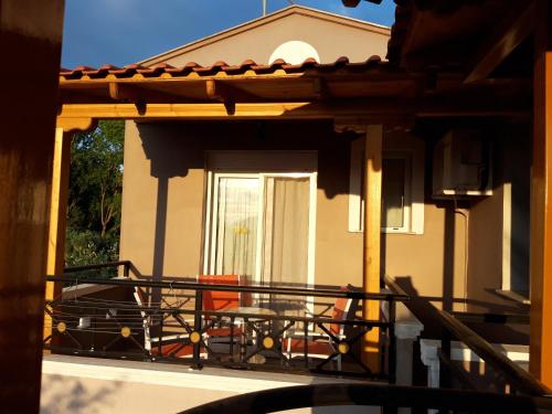 Μπαλκόνι ή βεράντα στο Kostalina Hotel Studios