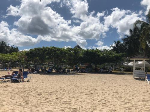 Pantai di atau dekat dengan apartmen