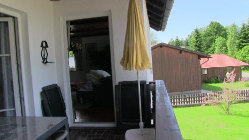 Taman di luar Hauptstraße 19