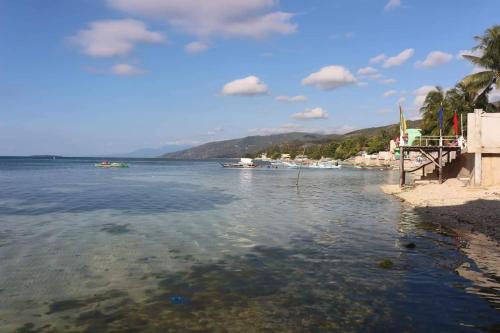 Gallery image of Ocean View Lodging House in Oslob