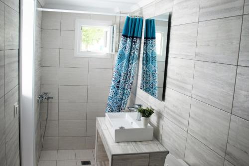 Bagno di Filippou Luxury Apartments