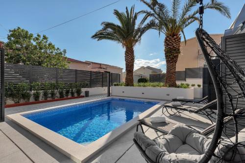 Lulani Makarska pool apartment