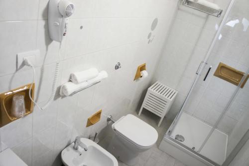 Ένα μπάνιο στο Albergo D'Onofrio