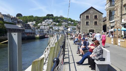 Gallery image of Polborder Holidays Looe Country Park in Looe