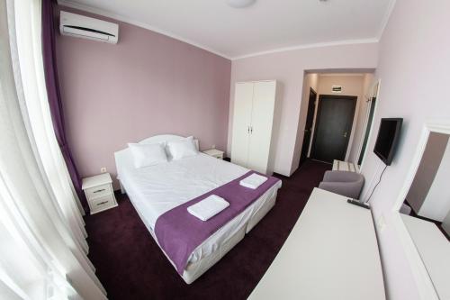 Fotografie z fotogalerie ubytování Hotel Chateau des Bergers v destinaci Ovcharovo