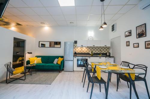 Η κουζίνα ή μικρή κουζίνα στο Centrum Apartman