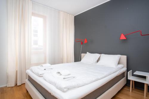 Postel nebo postele na pokoji v ubytování Dream Stay - Stylish Apartment near Old Town with Free Parking