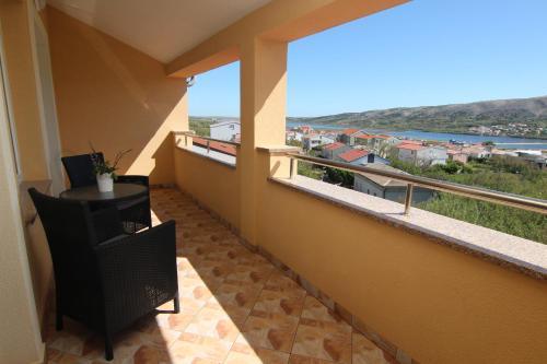 Gallery image of Family Apartments House Damir in Pag