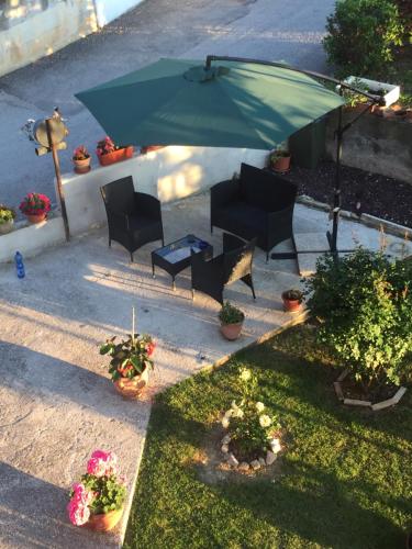 Vonkajšia záhrada v ubytovaní Il girasole