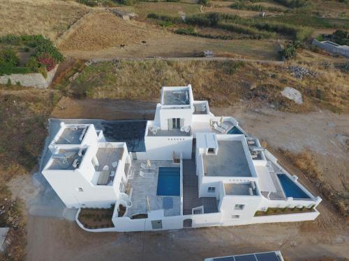 El edificio en el que está la villa