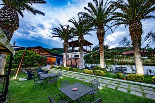 Gallery image of Il Borgo sul Lago in Pizzo