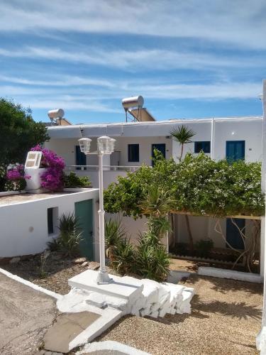 Gallery image of Marcos Beach in Mylopotas