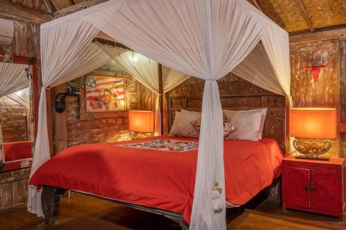 Gallery image of Kai's Beach House Villa in Gili Air