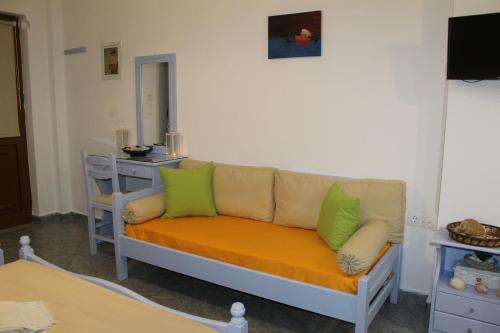 TV a/nebo společenská místnost v ubytování Vakis Apartments