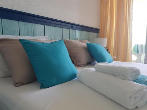 Studio L Autre Bord Vue Mer Le Moule Updated 22 Prices