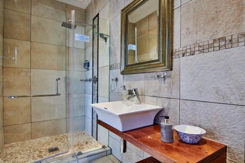 Un baño de The Hamptons Guest House