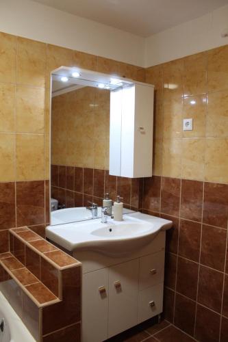 Un baño de Korall Apartman