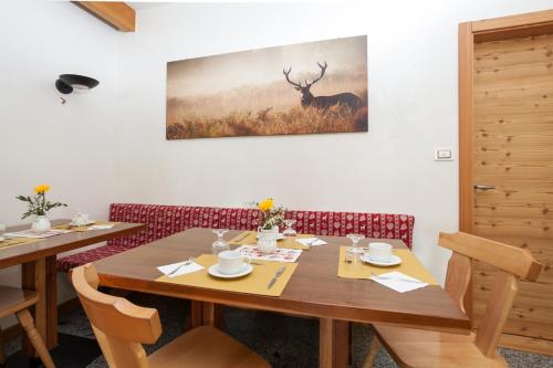 Fotografie z fotogalerie ubytování Jägerhaus v destinaci Pellizzano