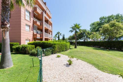 Litoralmar beachfront apartment