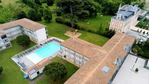 Gallery image of Vacancéole - Le Domaine du Château - La Rochelle / Île de Ré in Lagord