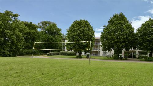 Gallery image of Vacancéole - Le Domaine du Château - La Rochelle / Île de Ré in Lagord