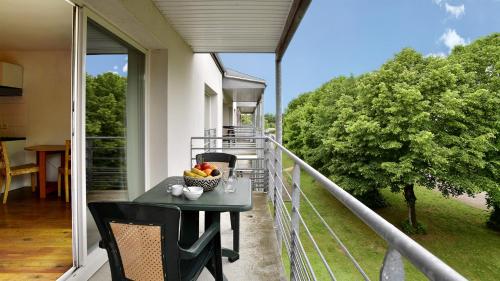 Gallery image of Vacancéole - Le Domaine du Château - La Rochelle / Île de Ré in Lagord