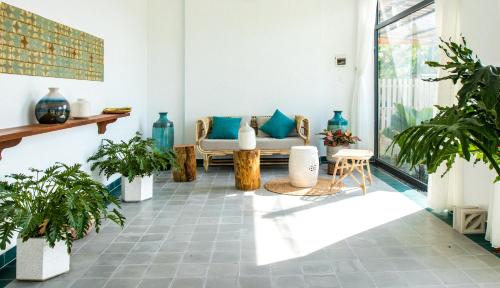 Posezení v ubytování Flora Hotel - Phan Rí Cửa