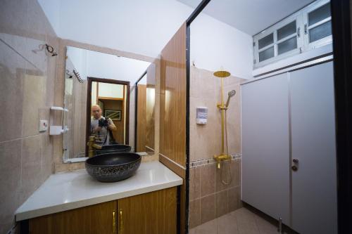 Gallery image of Ubuntu Hostel - Book Tour Here , Stay Here Free in Hanoi