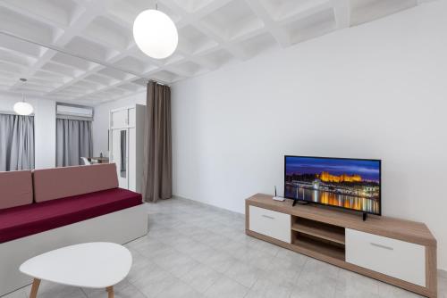 TV a/nebo společenská místnost v ubytování MV83 new marina