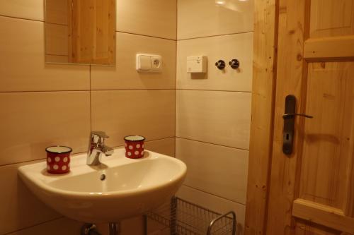 A bathroom at Sport-hotel Šibeniční vrch