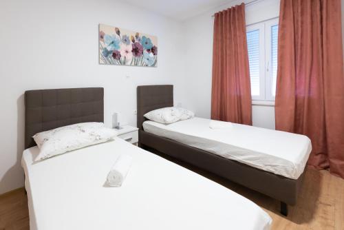 Villa Apartments Duje