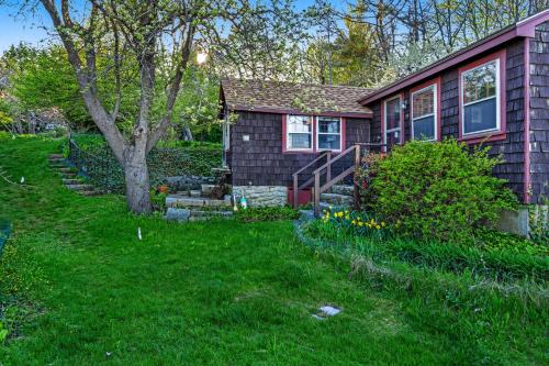 Rustic Rockport Cottage – Photos 2