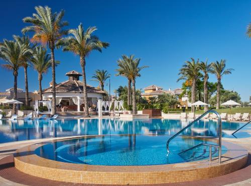 Bazén v ubytování Ona Mar Menor Golf & Spa nebo v jeho okolí